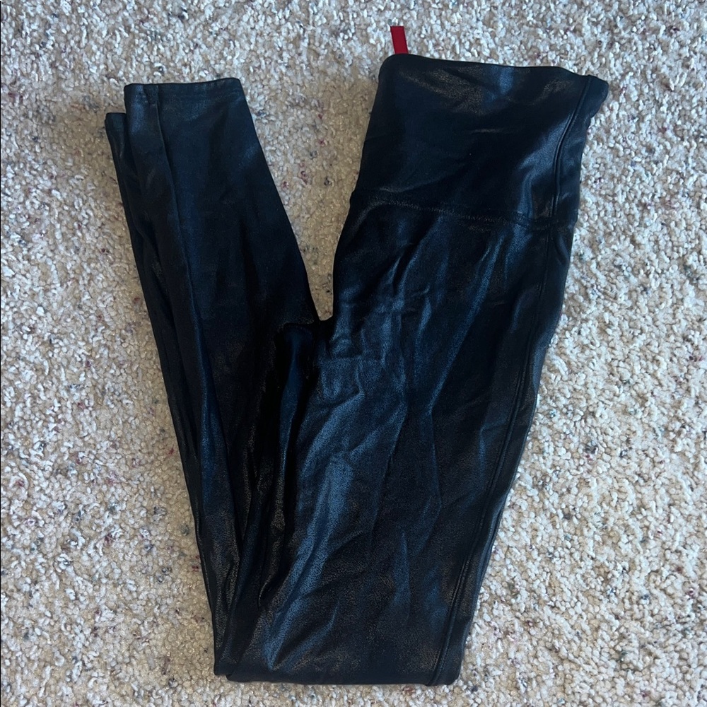 SPANX Shiny Black Leggings Size M